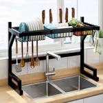 Stalak za Sudove Iznad Sudopere – Uredna i Organizovana Kuhinja